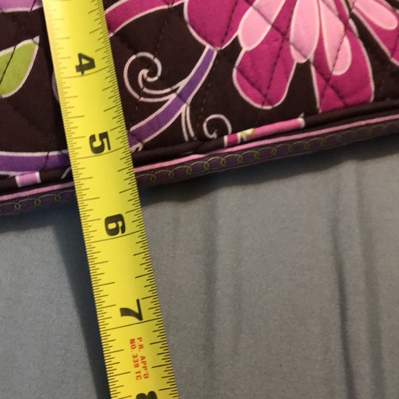 Vera Bradley- retired print and style - Picture 11 of 12